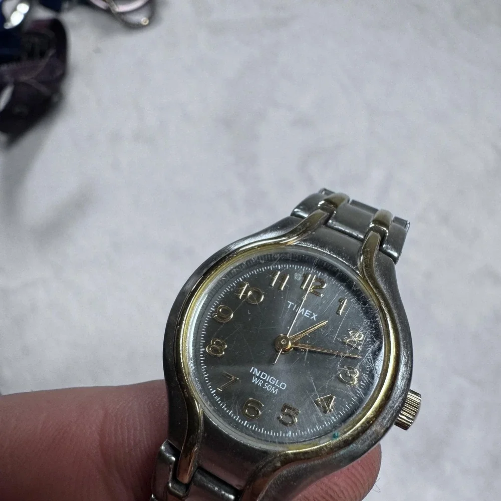 Timex Indiglo‎ WR 50M Two Tone Stainless Steel Analog Watch Quartz Gray Dial